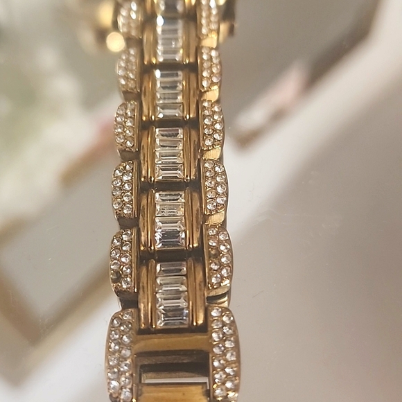 Victoria Wieck Watch - Picture 6 of 6